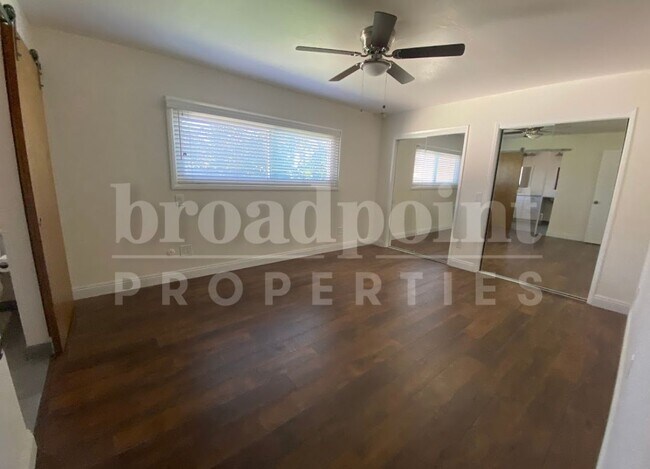 Building Photo - 30459 Rolling Hills Dr