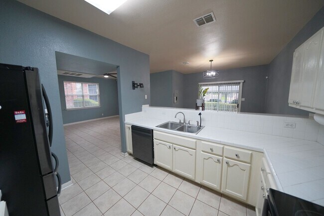 Building Photo - 68 Chapel Hill Cir
