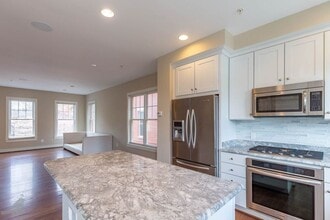 Building Photo - 2909 Chancellor's Way NE