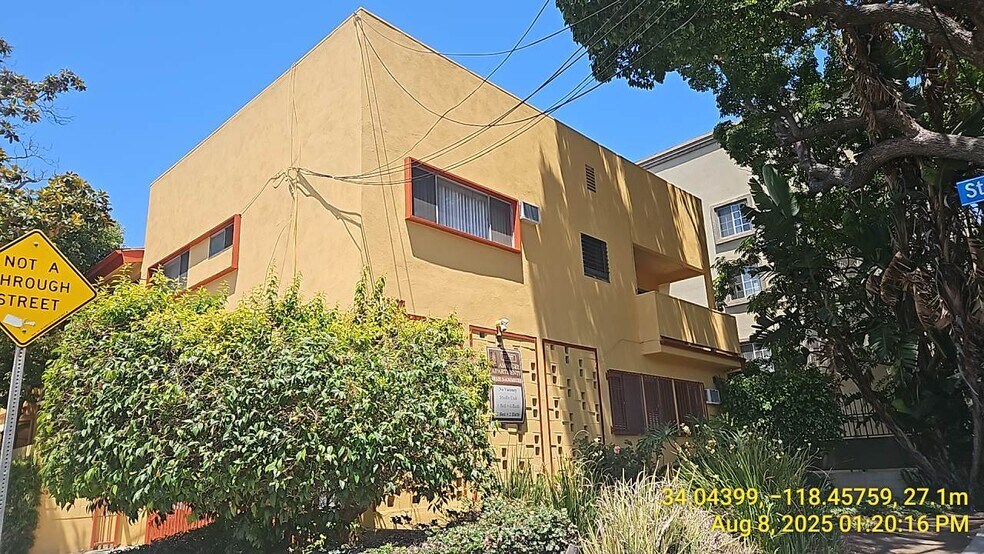Primary Photo - 1479 Stoner Ave