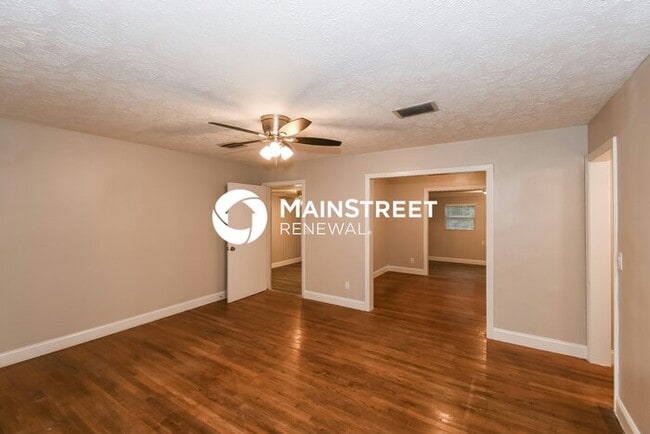 Building Photo - 3 Bedroom Pet-Friendly Home in JACKSONVILL...