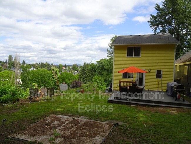 Building Photo - 4013 34th Ave S