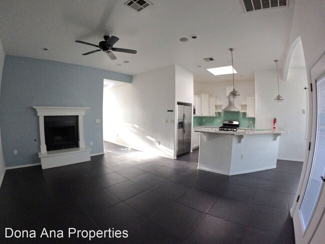 Building Photo - 3 br, 2 bath House - 3850 Via Del Valle