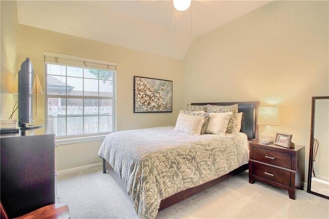 Building Photo - 7902 Isaac Pryor Dr