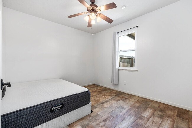 Building Photo - 4502 Park Trail Ln