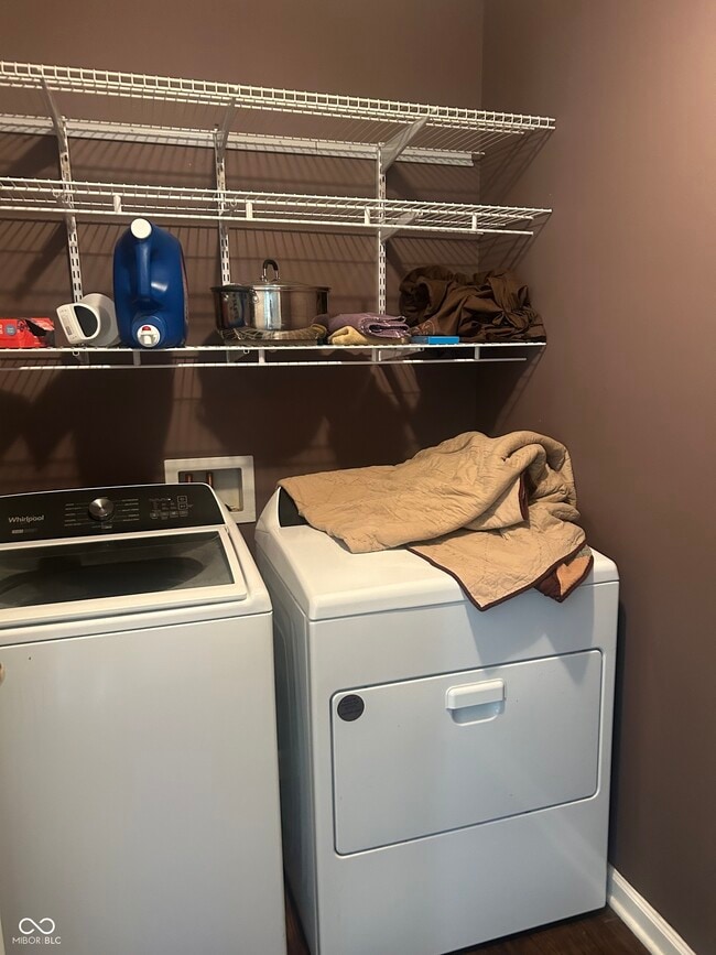 Building Photo - 720 Bluff Creek Dr