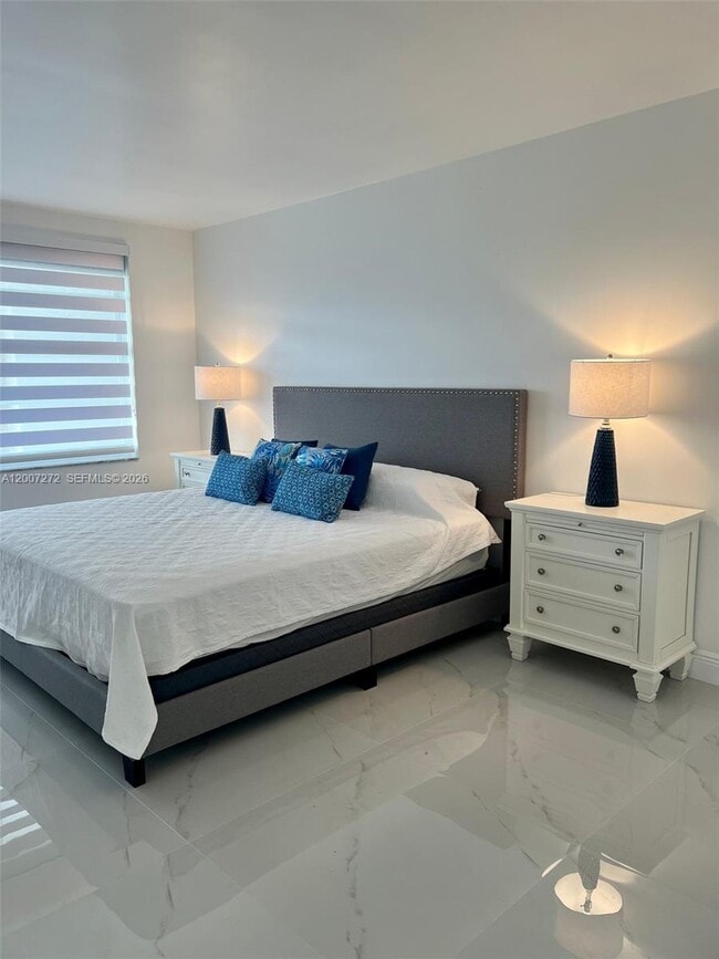 Building Photo - 155 Ocean Ln Dr