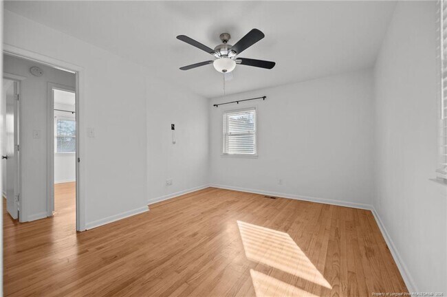 Building Photo - 5419 Laramie Ct