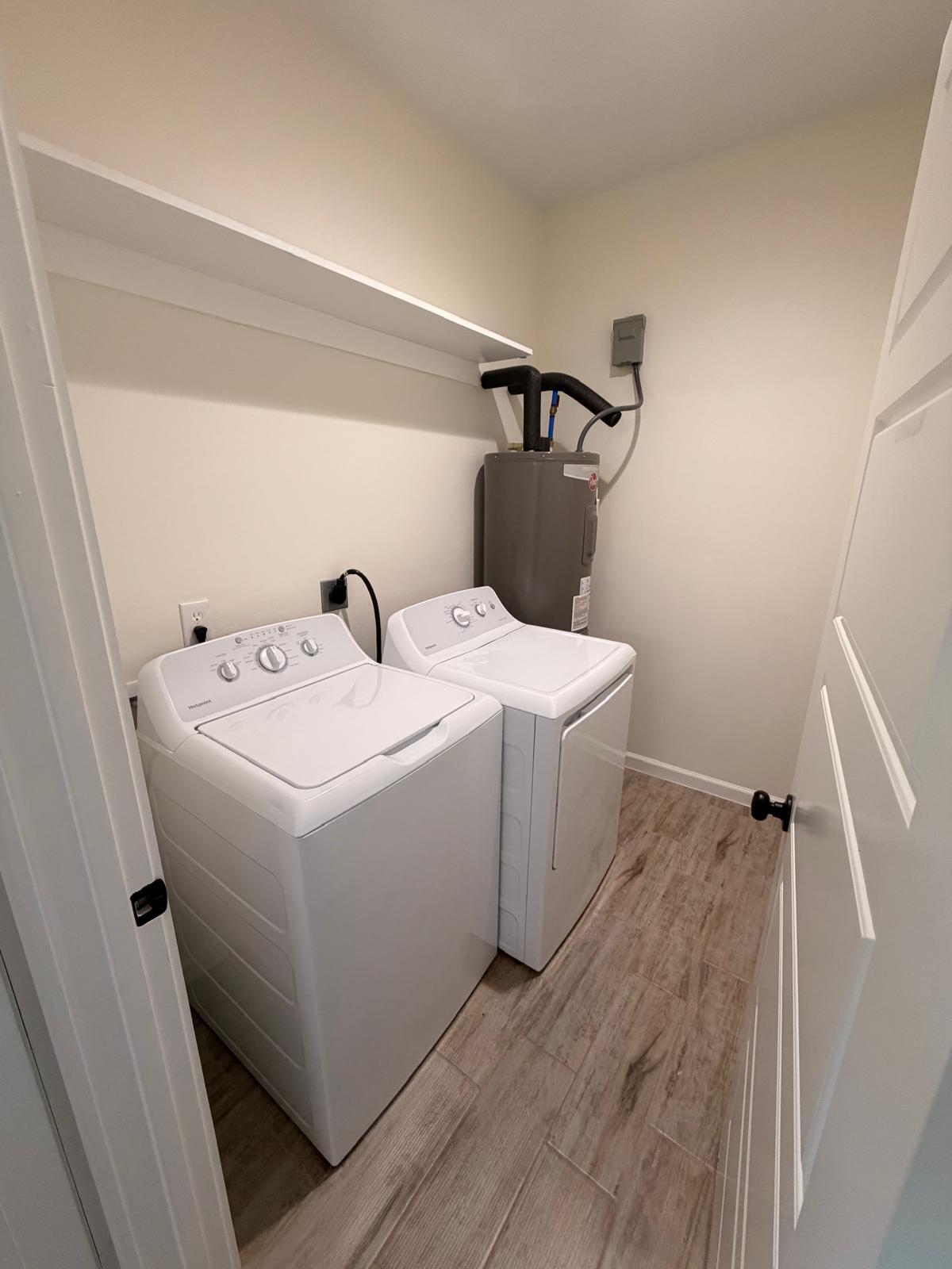 Building Photo - 487 Arboleda Ln