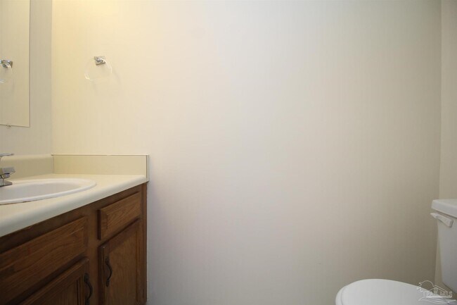 Building Photo - 4605 Lennox Pl