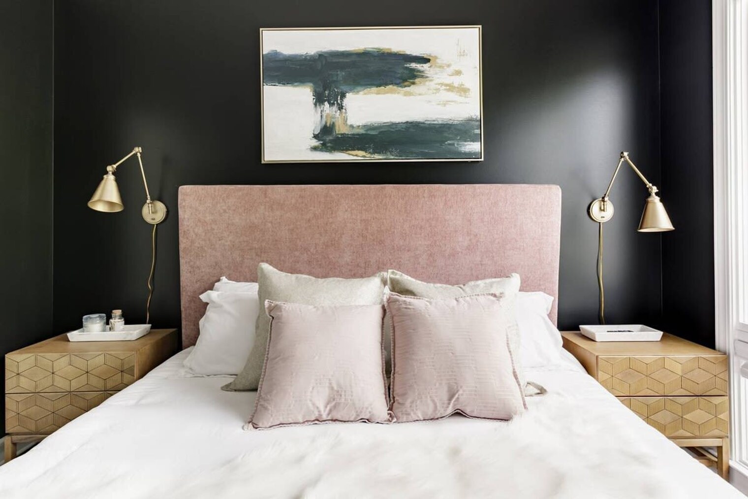 Building Photo - 816 Smiley St