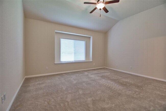 Building Photo - 1708 Stonehaven Ln