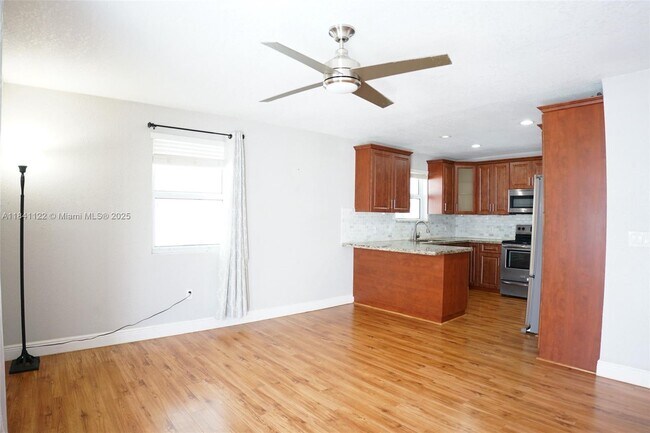 Building Photo - 20301 SW 118th Ave