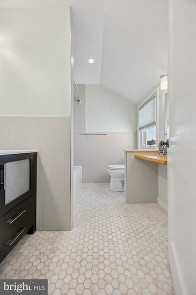 Building Photo - 344 Inwood Rd