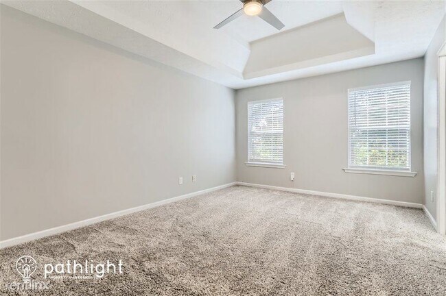 Building Photo - 535 Concord Terrace UNIT