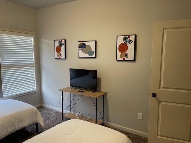 Upstairs Bedroom - 117 Windsor Hill Rd SW