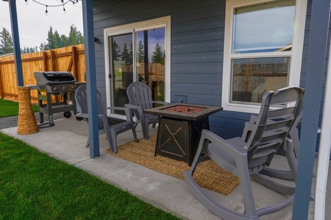 Building Photo - Gated Community A/C Almost New Home in Cen...