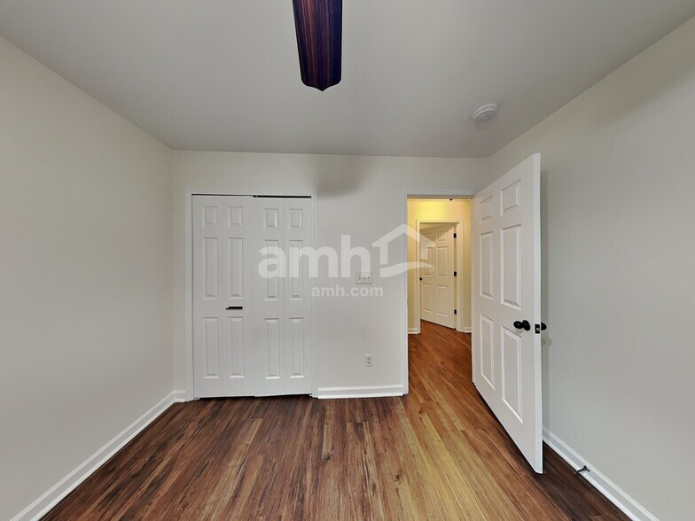 Building Photo - 1421 Juniper Hills Ln