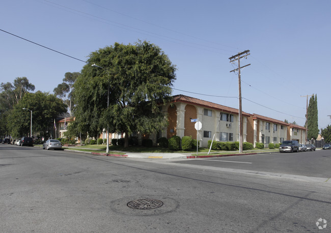 Primary Photo - Beck View Apartments