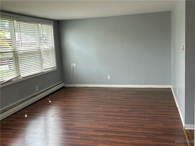 Building Photo - 18 Barone Cir