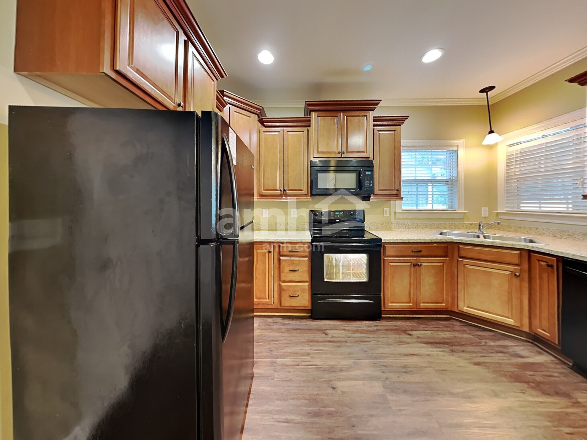 Building Photo - 107 Anderby Dr