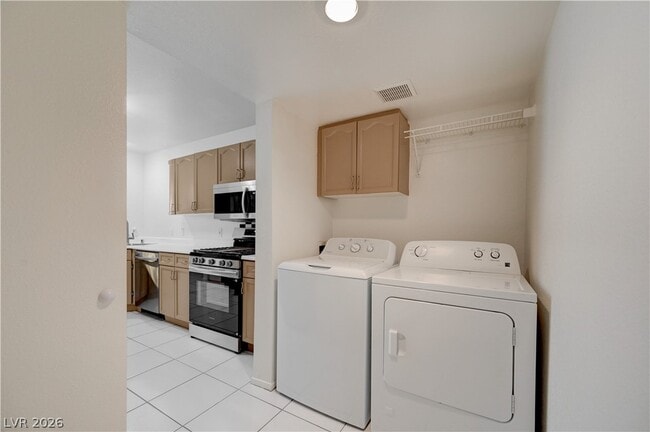 Building Photo - 8039 Teresita Ave