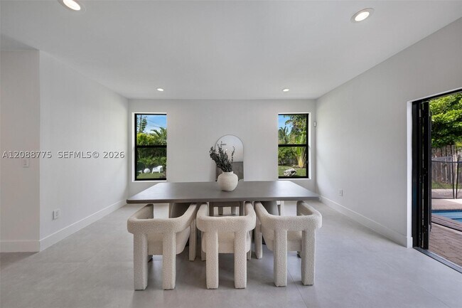 Building Photo - 12790 SW 91 Ave