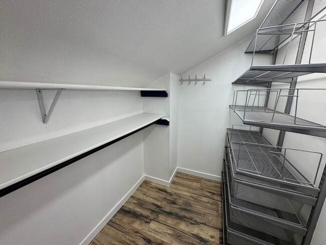 Building Photo - 2728 Northbrook Pl