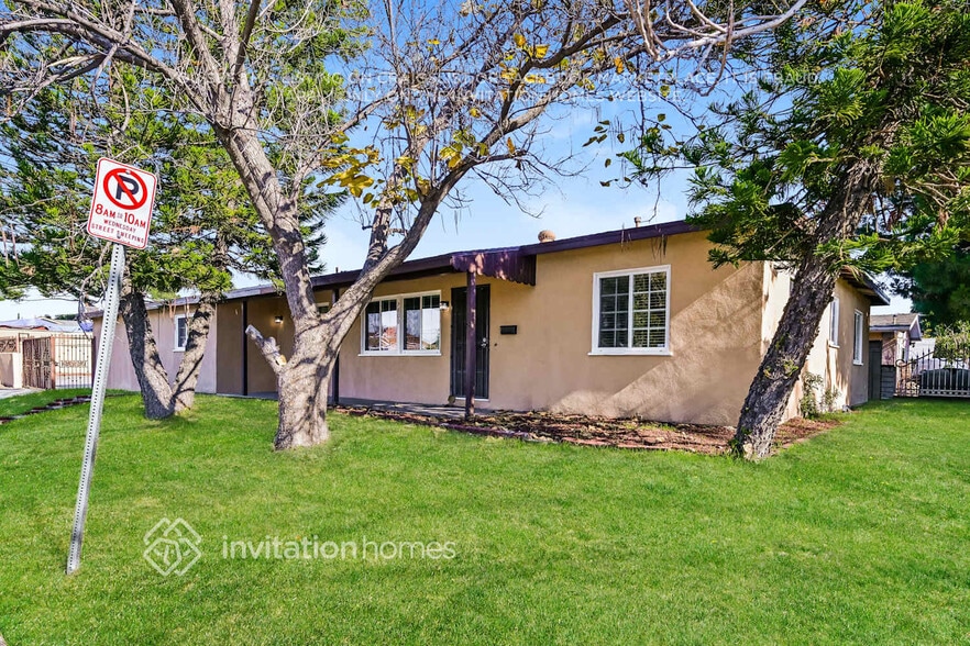 Building Photo - 7800 Radford Ave