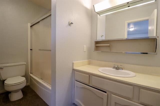 Building Photo - 5725 Townhouse Ln