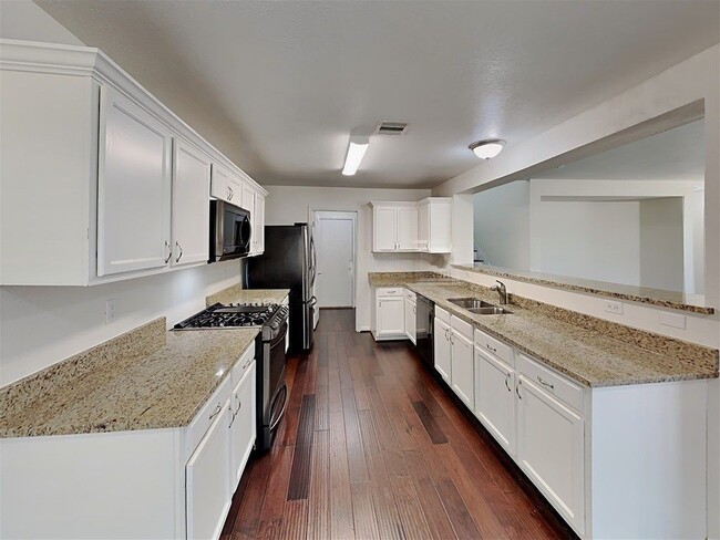 Building Photo - 18735 Westgate Park Dr