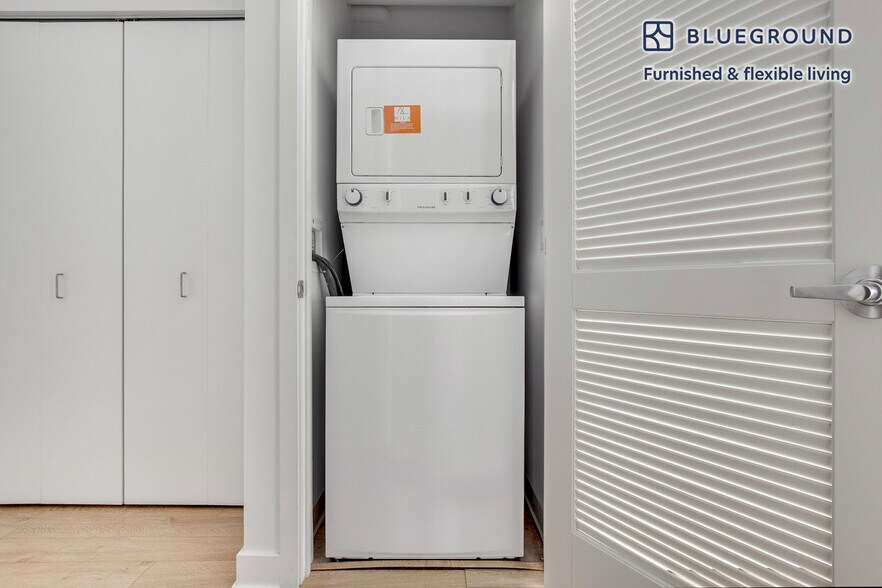 Building Photo - 201 N Garland Ct