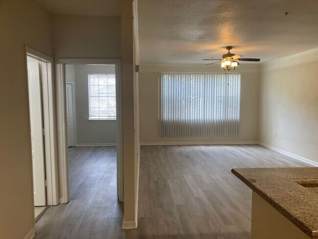 Building Photo - One Bedroom For Rent in New Tampa!