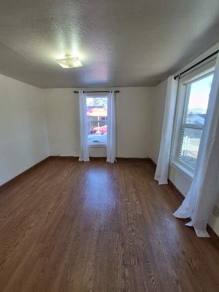 Building Photo - 1248 NW Ellan St