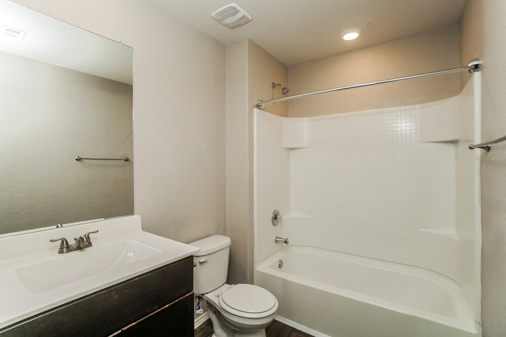 Building Photo - 775 Monarch Dr