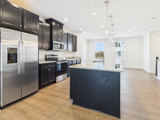 Building Photo - 2802 Calgary Ln