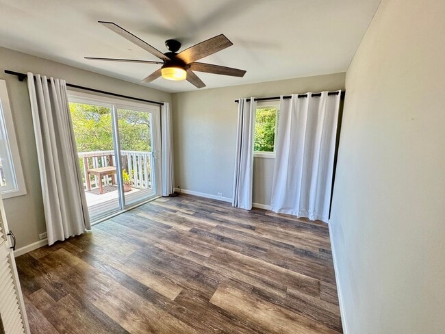 Building Photo - Charming 3-Bedroom Home with Ocean & Mount...