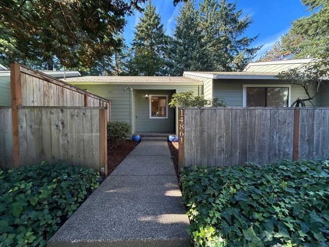 Building Photo - Serene 2 Bed, 2 Bath Updated Hidden Gem!