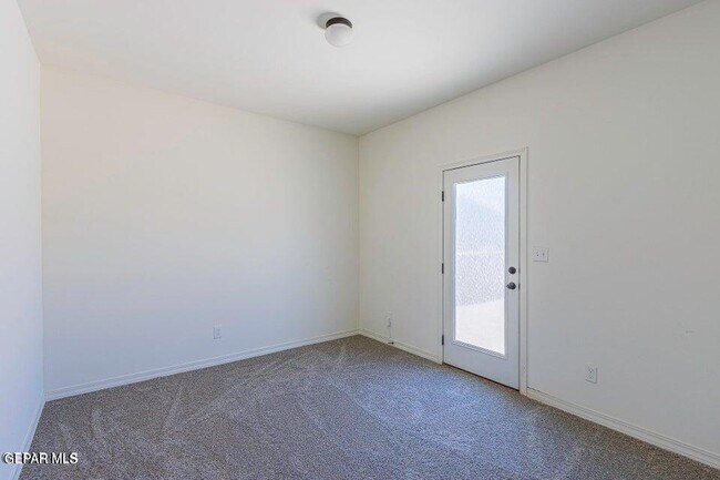 Building Photo - 247 Herts Wy