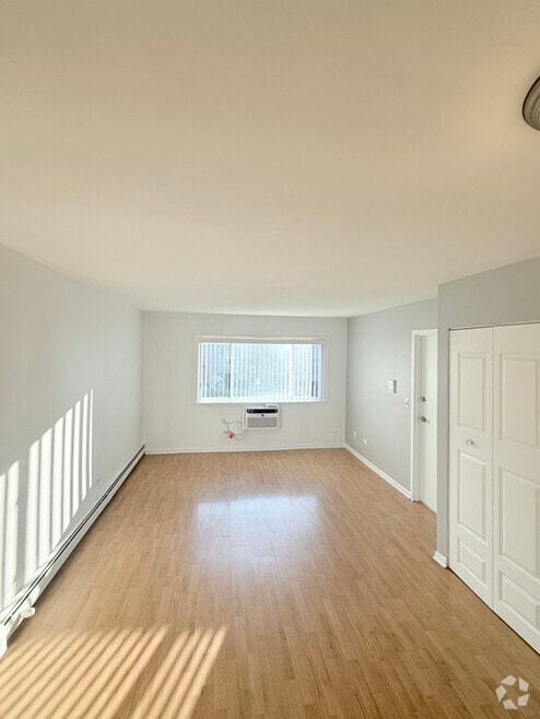 Building Photo - 1309 S Sir Galahad Ln
