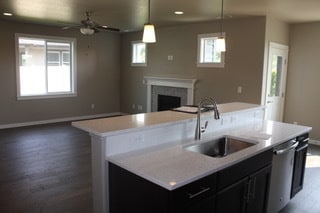 Building Photo - Newer Home in Eagle