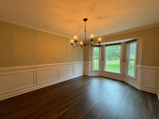 Building Photo - Beautiful 3 Bed 2 Bath Home in Jack Britt