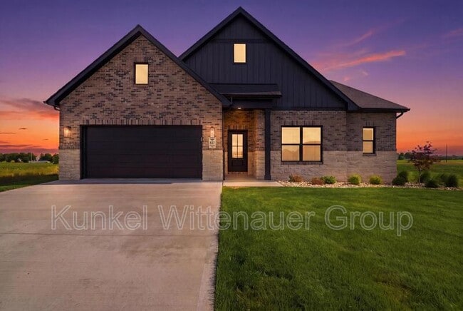 Building Photo - 837 Bushwood Way