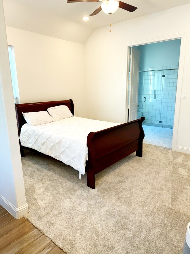 Building Photo - 28096 Woodland Bend Way