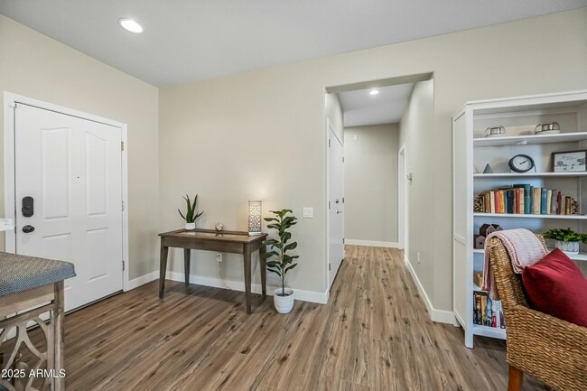 Building Photo - 15996 W Mesquite Ct