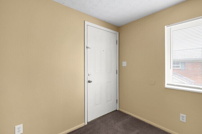 Building Photo - 2 Bedroom Affordable Housing Apartment