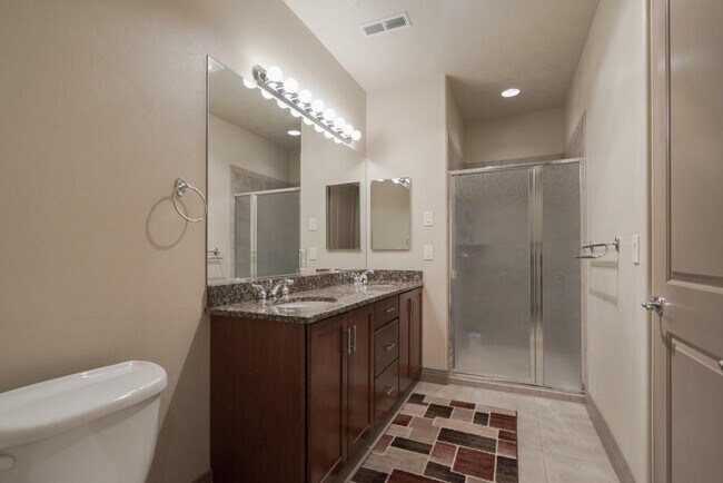 Building Photo - Stunning Luxury Home in Green Springs with...