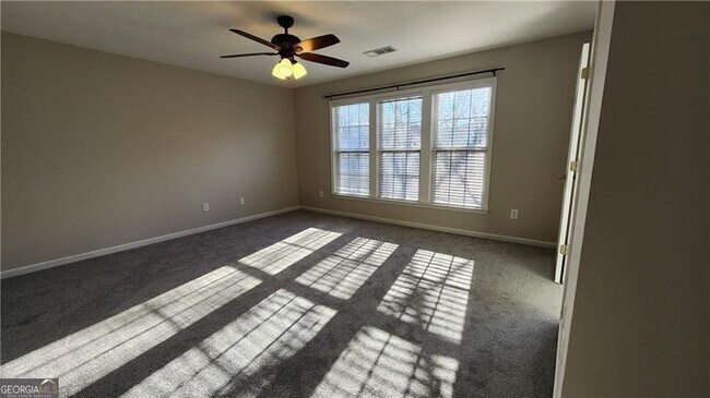 Building Photo - 3330 Ridgefair Dr