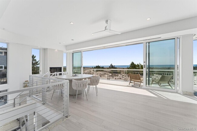 Building Photo - 413B Dune Rd