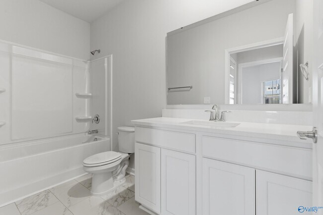 Building Photo - 7520 Doris Ruth Ln SE